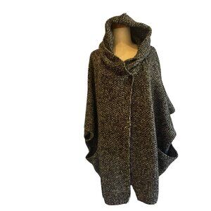 MJA  WOMENS Hooded cape black white knit  33” long